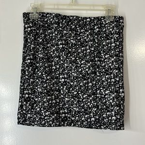 Black floral Mini Skirt Size Large